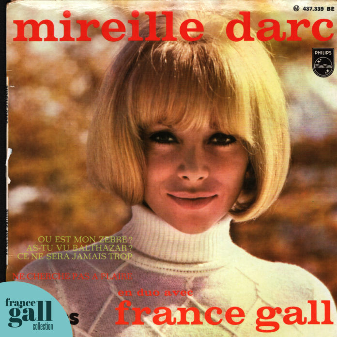 Ce 45 tours de 1967 contient 4 titres de de Mireille Darc, dont le titre Ne cherche pas à plaire en duo avec France Gall.