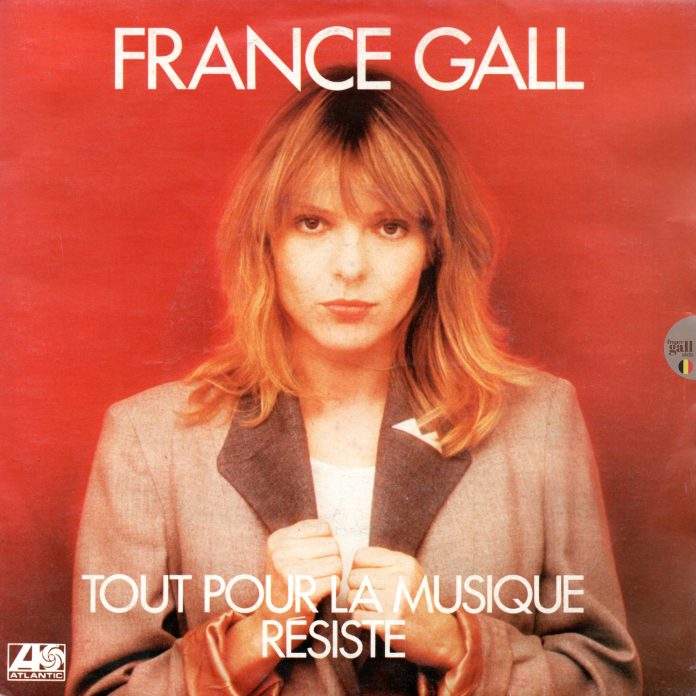 Ce 45 tours paru en novembre 1981 en Belgique contient Tout pour la musique et Résiste, premiers extraits du quatrième album studio que Michel Berger a produit pour France Gall.