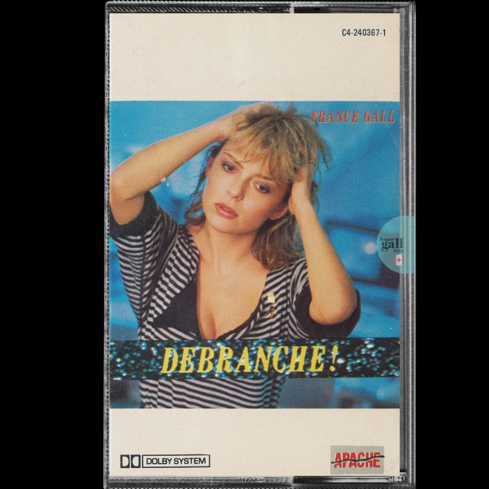 Voici une édition en cassette provenant du Canada de Débranche !, le cinquième album studio que Michel Berger a produit pour France Gall. Débranche ! est un album de 9 titres, bourré d'énergie qui a rallié tout le monde, branchés, pas branchés, jeunes, vieux, ils ont tous aimé.