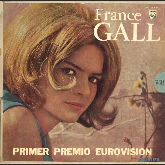 Ce 33 tours, en provenance d'Argentine en 1965, reprends la pochette du premier album 30 cm - sur vinyle - de France Gall, sorti en pleine période yéyé en août 1964.