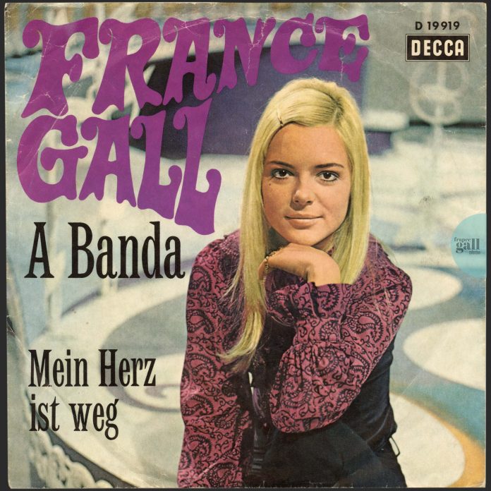 Ce 45 tours simple promotionnel en provenance d'Allemagne contient les titres A banda (Zwei apfelsinen im haar) et Mein herz ist weg, interprétés en Allemand par France Gall.