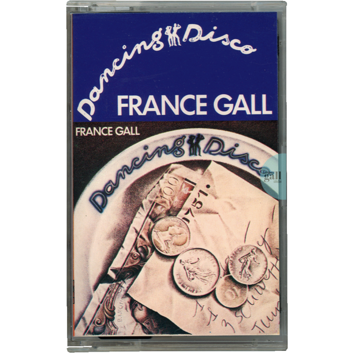 Album au format cassette avec une étiquette en papier argenté de Dancing Disco, le second album studio que Michel Berger a produit pour France Gall en 1977. Sur la cassette de cette édition imprimée en Allemagne, l'année indiquée est 1976 (© 1976 Atlantic Recording Corp.).